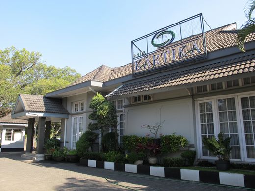 Hotel Kartika Bandung - front