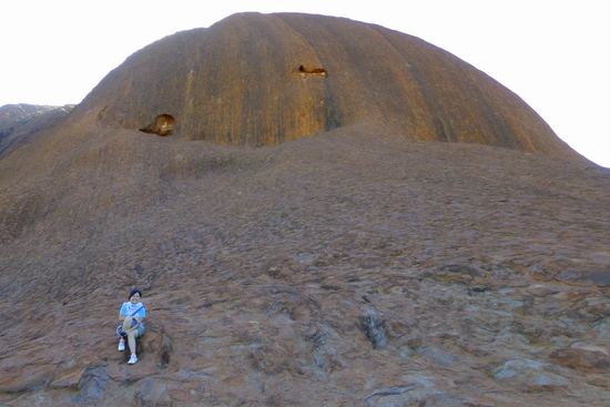 Uluru itu besar