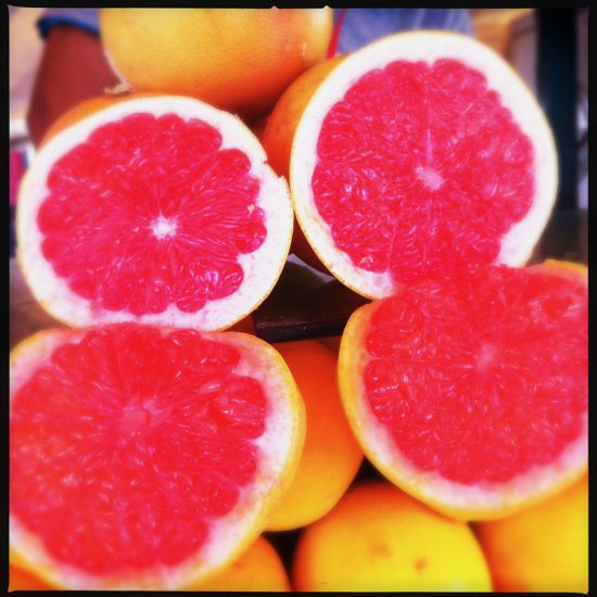 Buah grapefruit segar