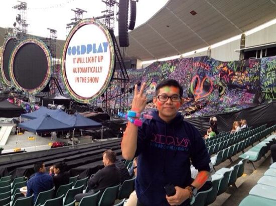 Waktu nonton konser Coldplay di Allianz Arena, Sydney.