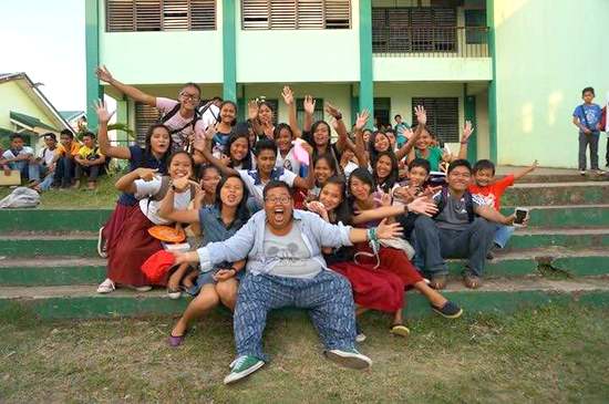 Volunteer project di Kananga High School, Leyte