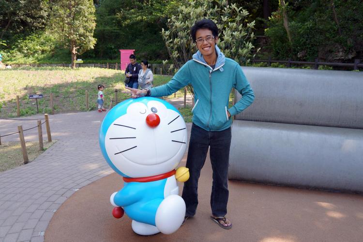 Penggemar Doraemon ketemu Doraemon di Jepang,
