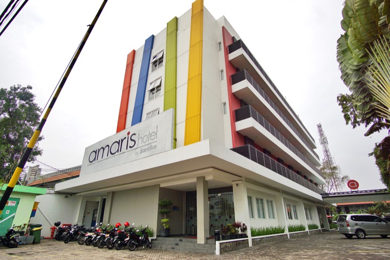 Amaris Hotel Cirebon depan