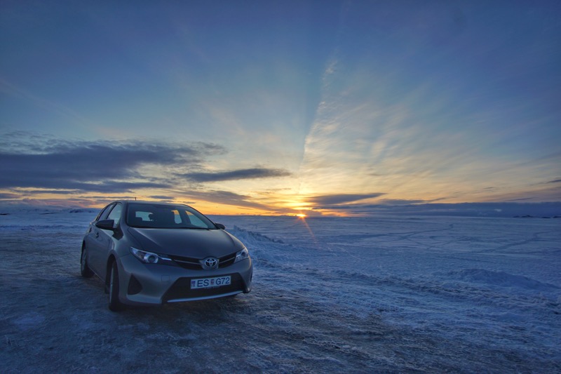 Sewa mobil keliling Iceland