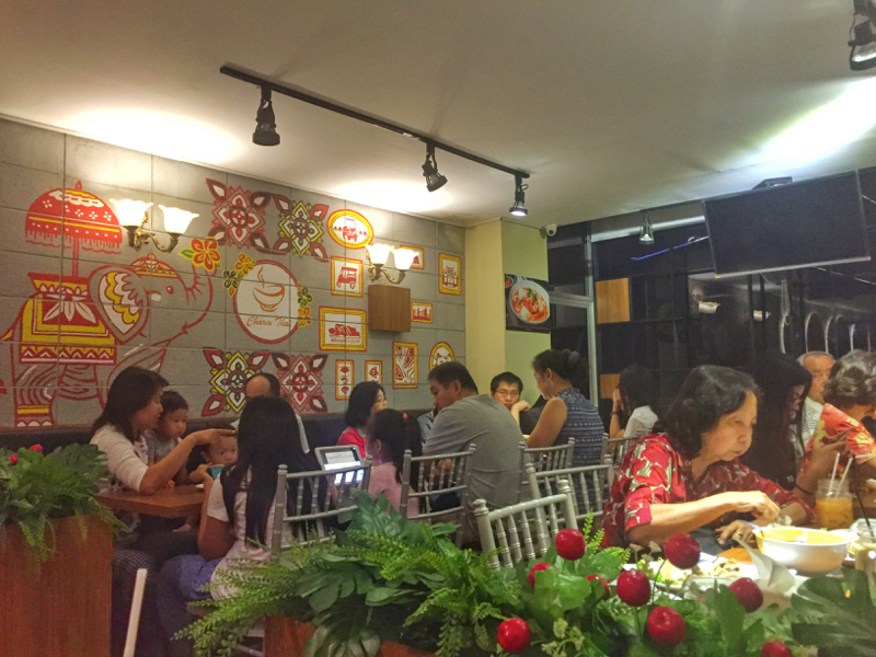 Bagian dalam Restoran Charm Thai Bandung