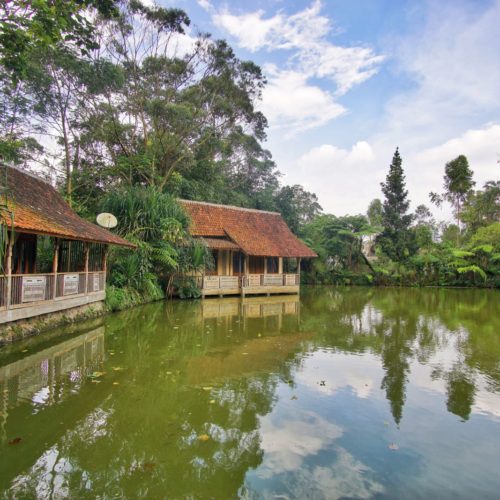 Sapu Lidi Resort Lembang Danau