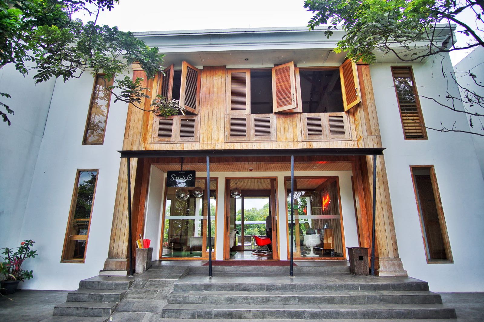 Stevie 6 Hotel Lembang Depan