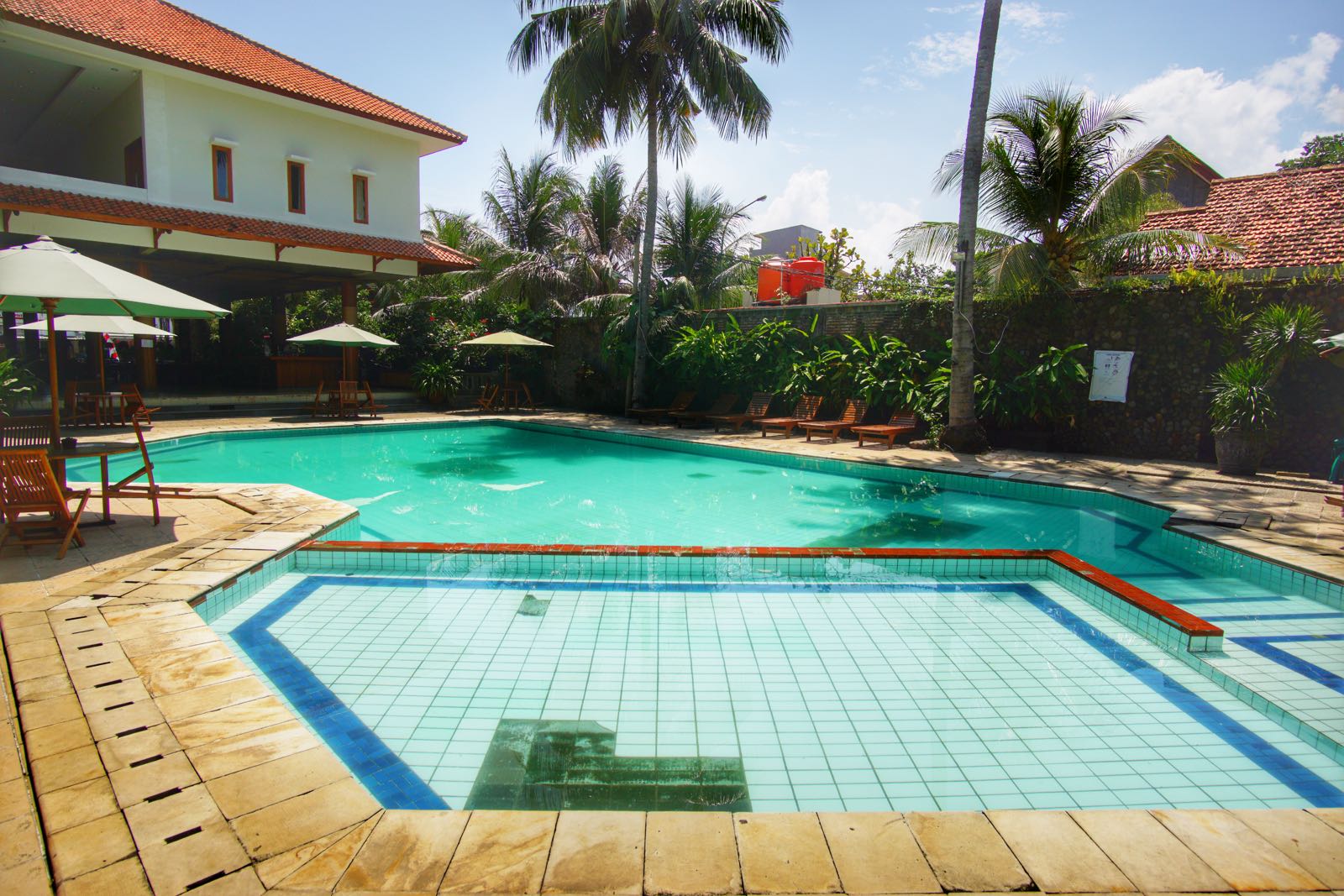 Sunrise Beach Hotel Pangandaran kolam renang