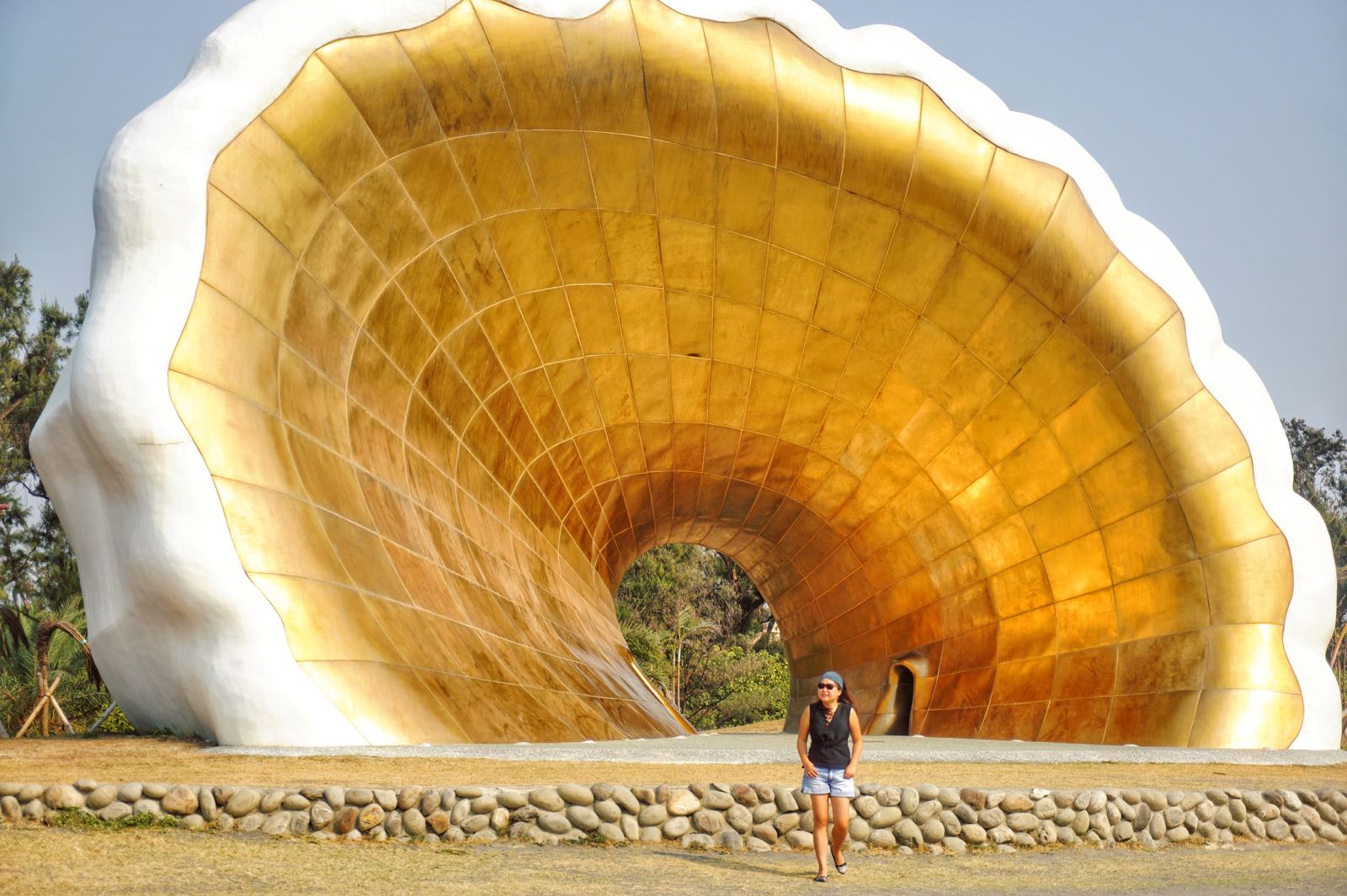 Giant Shell Di Cijin Island