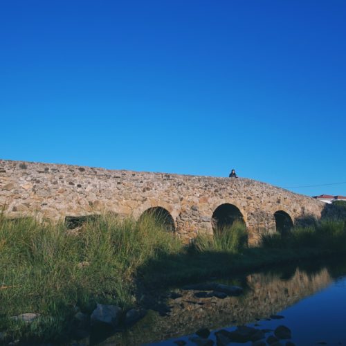 Jembatan Kuno Di Rute Hari Ketiga